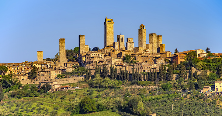 Visit to San Gimignano in the 4 Days Teatro del Silenzio Tour by Andrea Bocelli