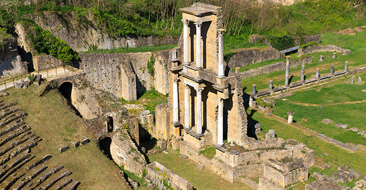 Visit to San Gimignano in the 4 Days Teatro del Silenzio Tour by Andrea Bocelli